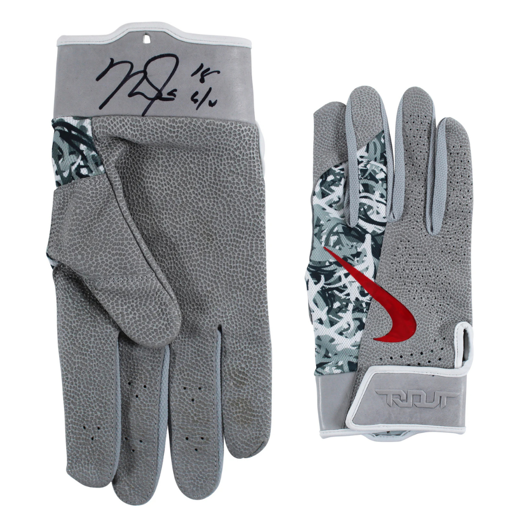 Mike Trout Signed 2018 Game Used Nike Batting Glove with Beckett COA
